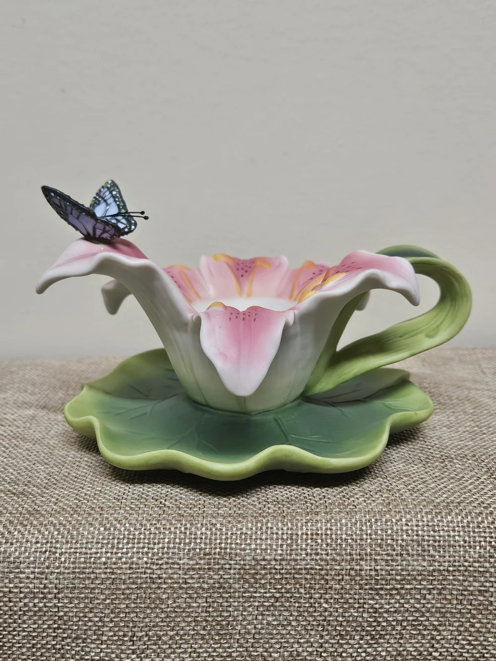 PartyLite Stargazer Lily Tealight Holder - New In Box Only Opened To Take Photos